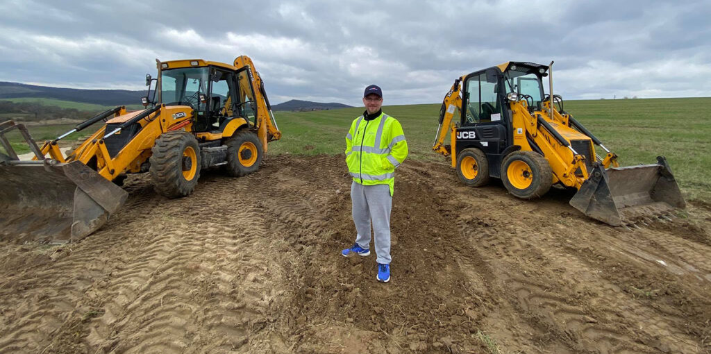 Markolózás, markoló, gépi tereprendezés, Bobcat, Budapest, Pest vármegye, Baranya, Tolna, Somogy, Meliva Garden