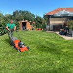 Fűnyírás, gyep karbantartás, gyepápolás, fűápolás, Budapest, Baranya, Tolna, Somogy, Pécs, Meliva Garden