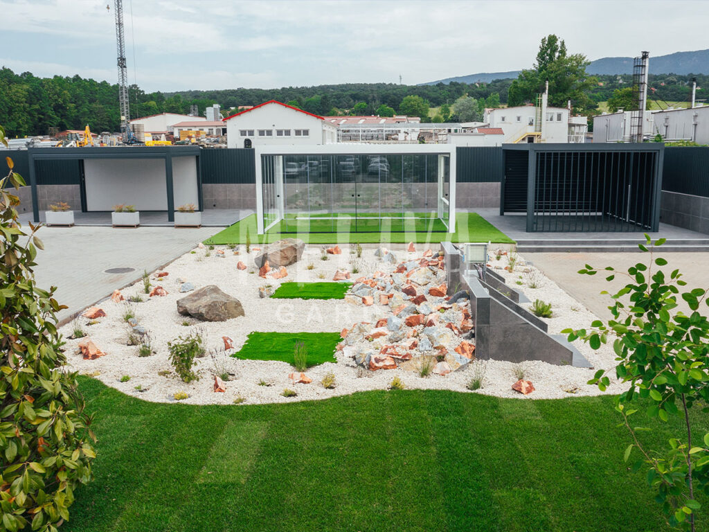 Szép kertek, Cserkút, Meliva Garden referencia