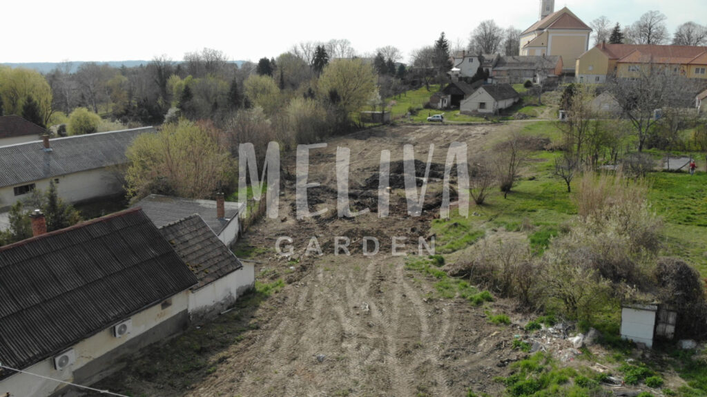 Tereprendezés Mágocs, Meliva Garden, gépi földmunka